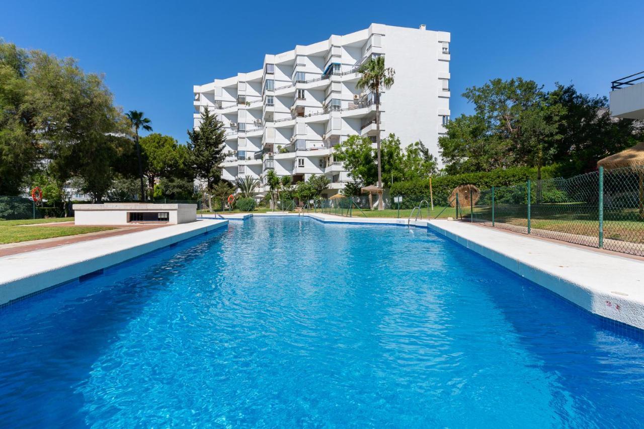 Blonzu Tanzania Apartment Benalmadena Bagian luar foto