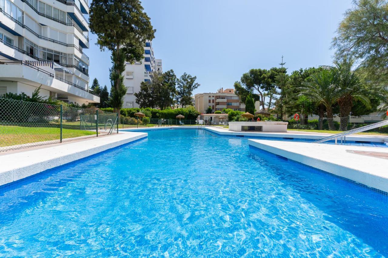 Blonzu Tanzania Apartment Benalmadena Bagian luar foto