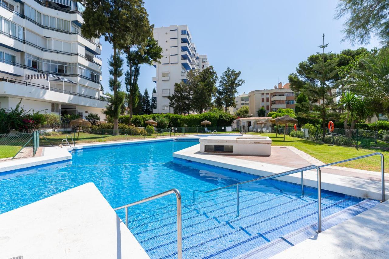 Blonzu Tanzania Apartment Benalmadena Bagian luar foto